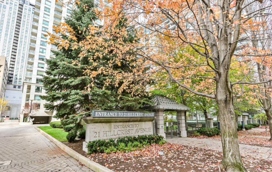 21 Hillcrest Condos